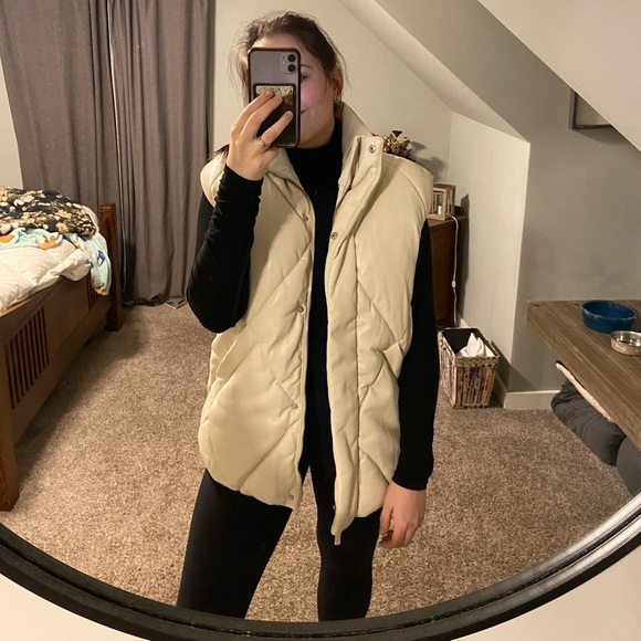 SOLD - Picture 2 of 8